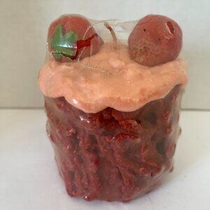 Vintage Rare Interior Accents Bakery Collection Strawberry Cake Candle NEW
